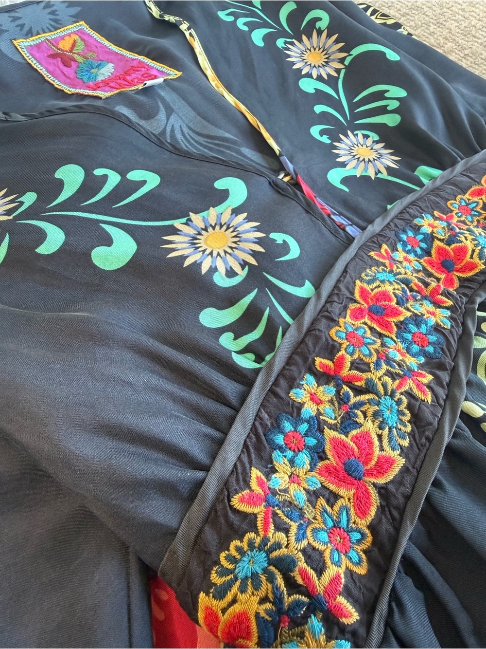 Johnny Was | 100% Silk Floral Plunge V-Neck Belted Boho Tunic Dress Size M - Picture 8 of 10